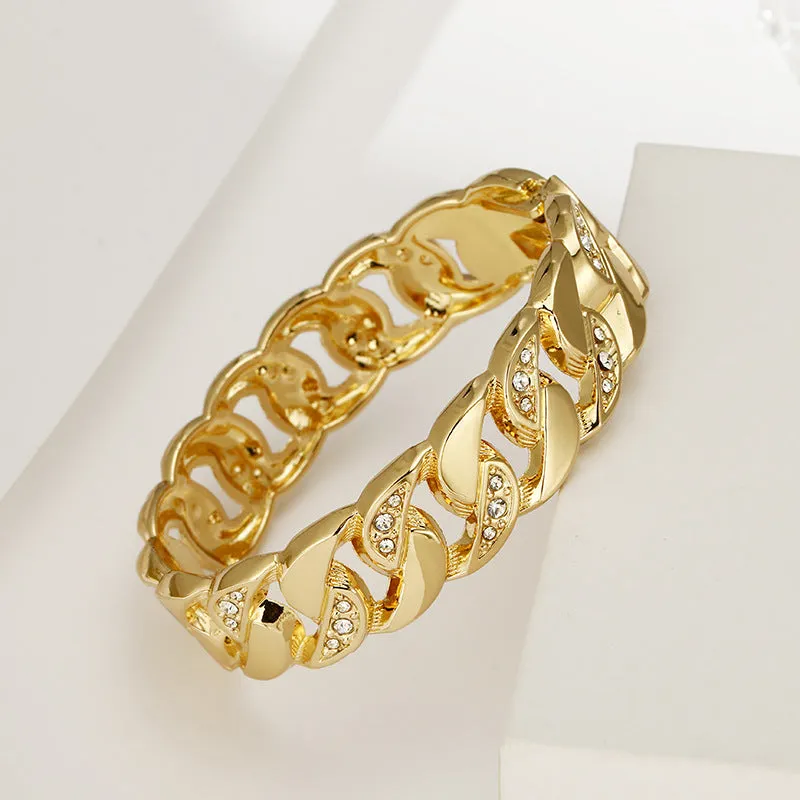 Golden Twist Link Bracelet for Women - Vienna Verve Collection by Planderful