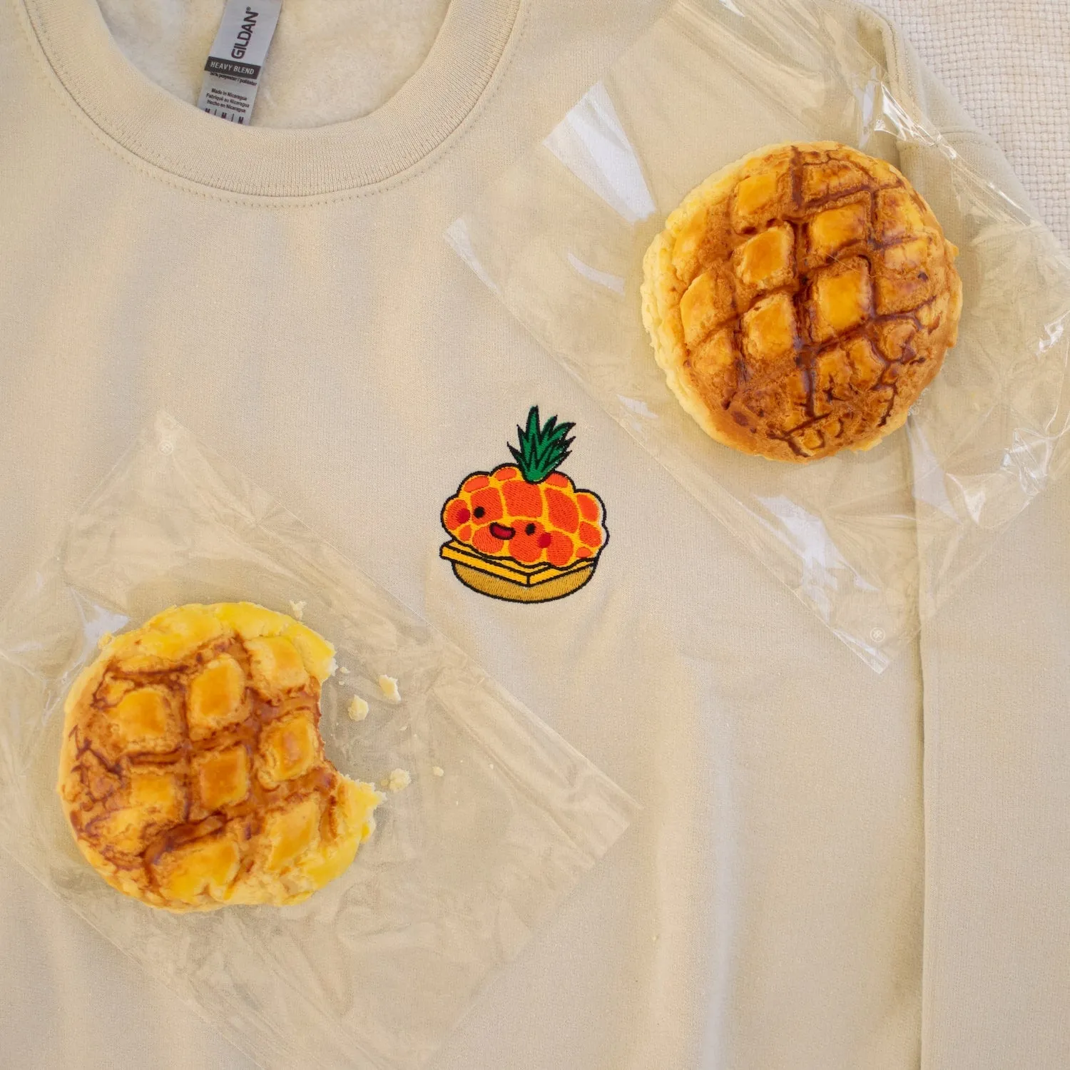 Tropical Pineapple Bun Embroidered Sweatshirt